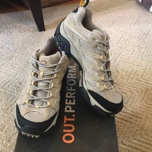 Brand new women’s Merrell shoes